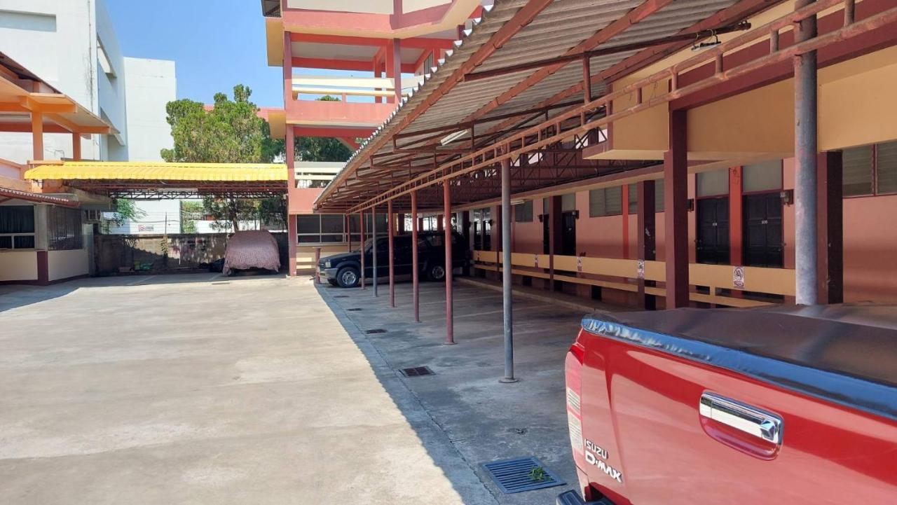 Sataya Apartment Maha Sarakham Exteriér fotografie